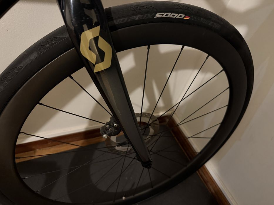 Bici estrada Scott Addict 20