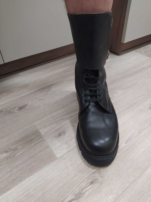 чоловічі черевики - берці