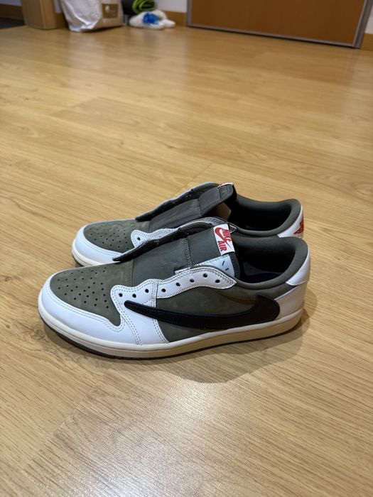 Travis Scott Medium Olive