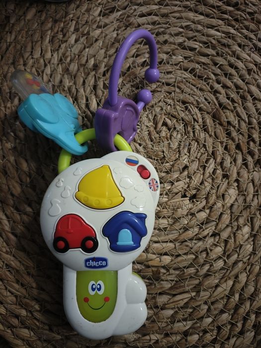 Іграшка двомовна Chicco "Магічний ключ", рос.-англ.