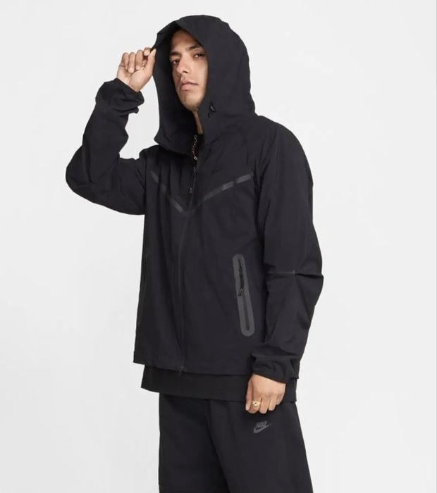 Вітровка Nike Tech Woven Jacket | HM7151-010