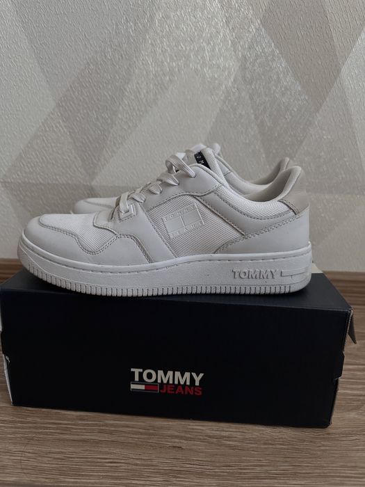 Кросівки жіночі Tommy Hilfiger