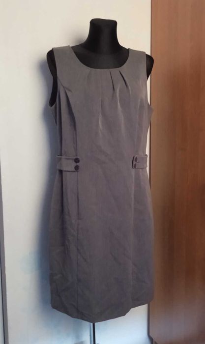 Popielata sukienka r. 46