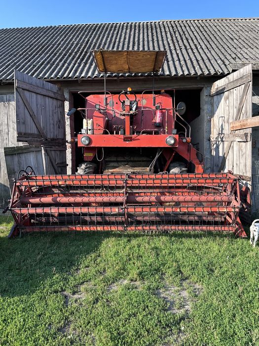 Kombajn zbożowy  BIZON ZO56 r. 79