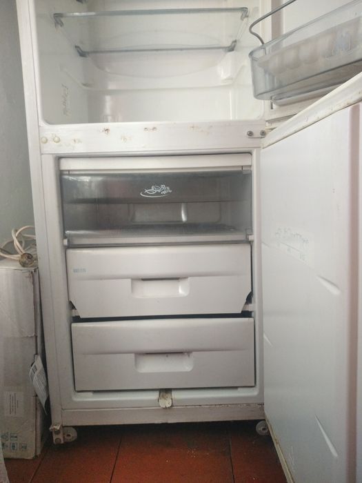 Холодильник на запчастини