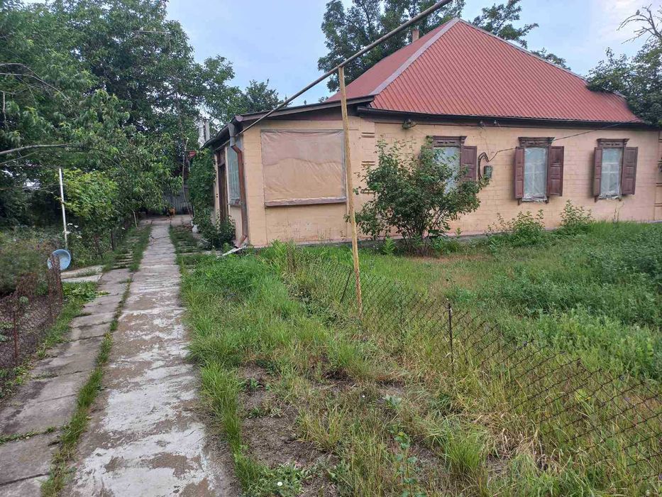 продам свой  дом  для большой семьи в центре села Лысковка