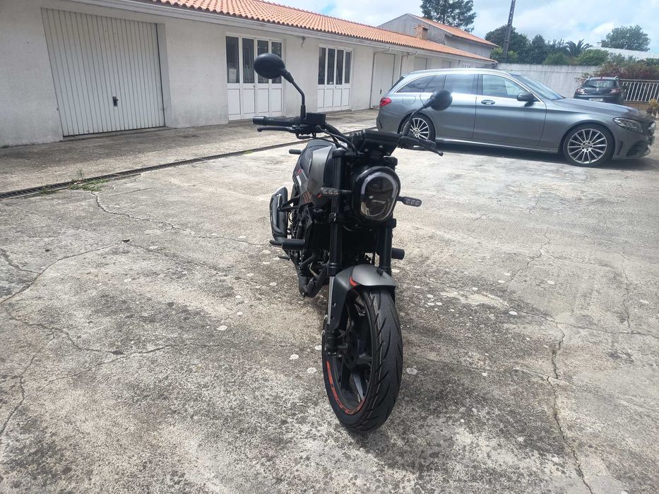 Moto Benelli leoncino 125