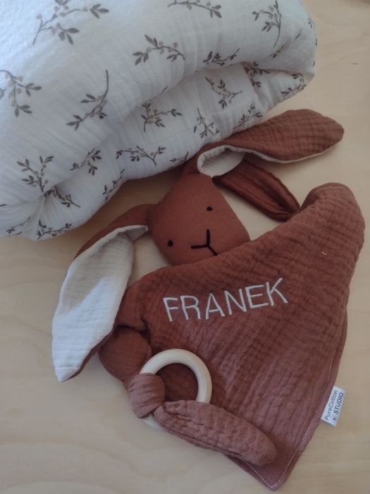 Muślinowy króliczek szmatka przytulanka maskotka z imieniem