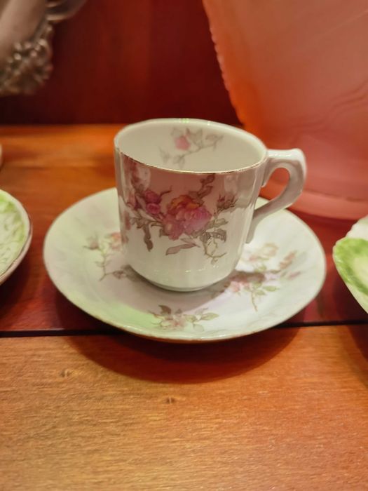 Cinco Chávenas de café antigas