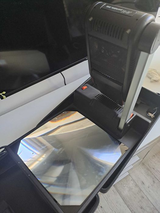 Rzutnik do foligramów