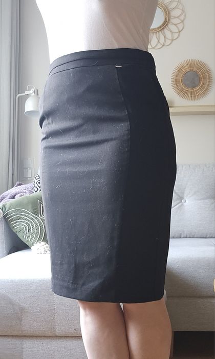 Czarna elegancka spódniczka klasyczna 40 Orsay business look