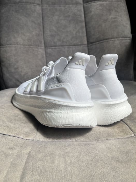 ОРИГІНАЛ!!! Кросівки жіночі Adidas ultra boost 5 ID8848 40р