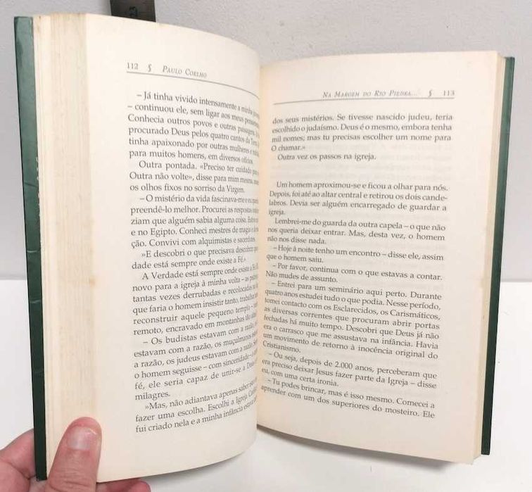 Na Margem do Rio Piedra Eu Sentei e Chorei, de Paulo Coelho