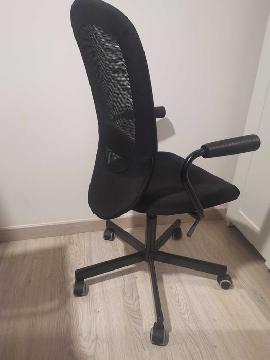Cadeira giratória IKEA