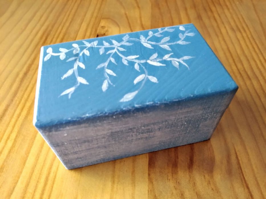 (NOVA, PORTES GRÁTIS) Caixa de Madeira Pintada à Mão - Azul e Prateado