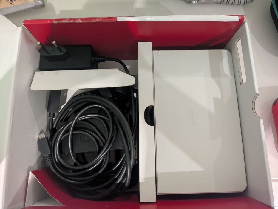 Nintendo switch OLED desbloqueada 512gb