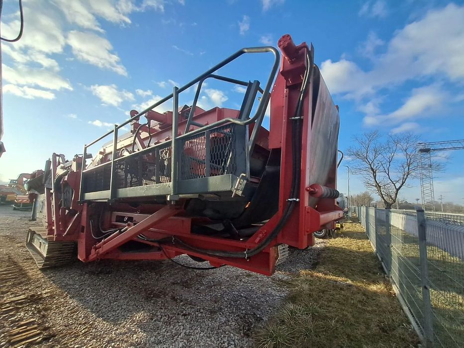 Sandvik QA 330  przesiewacz MBILNY SANDVIK QA 330
