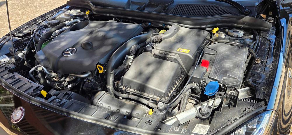 Mercedes GLA 220 AMG (2015) — SUV Premium