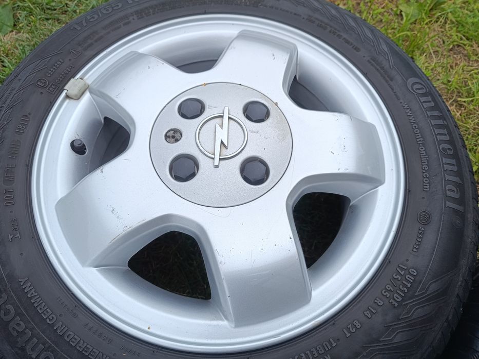 felgi aluminiowe 4x100 opel corsa a b c kadet 14 astra tigra combo 14 cali