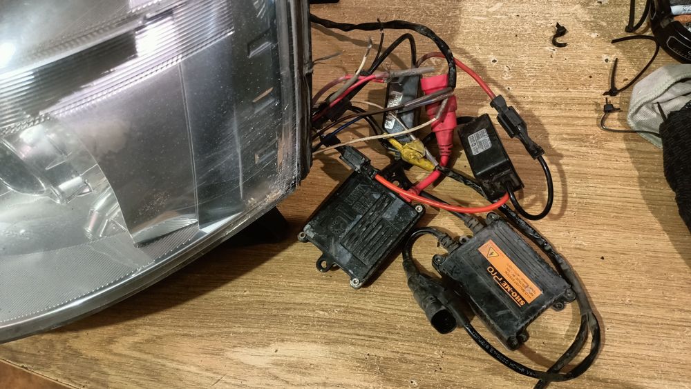 Линзы Citroen berlingo, Peugeot Partner