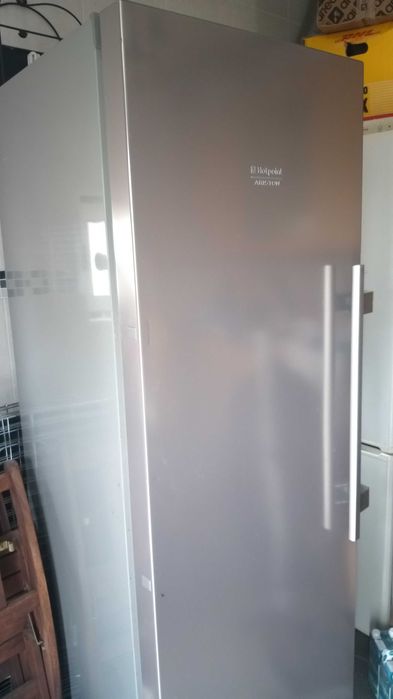 Frigorifico 1 porta Hotpoint Ariston cinzento