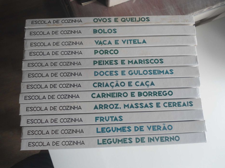 Escola de Cozinha (12 volumes)