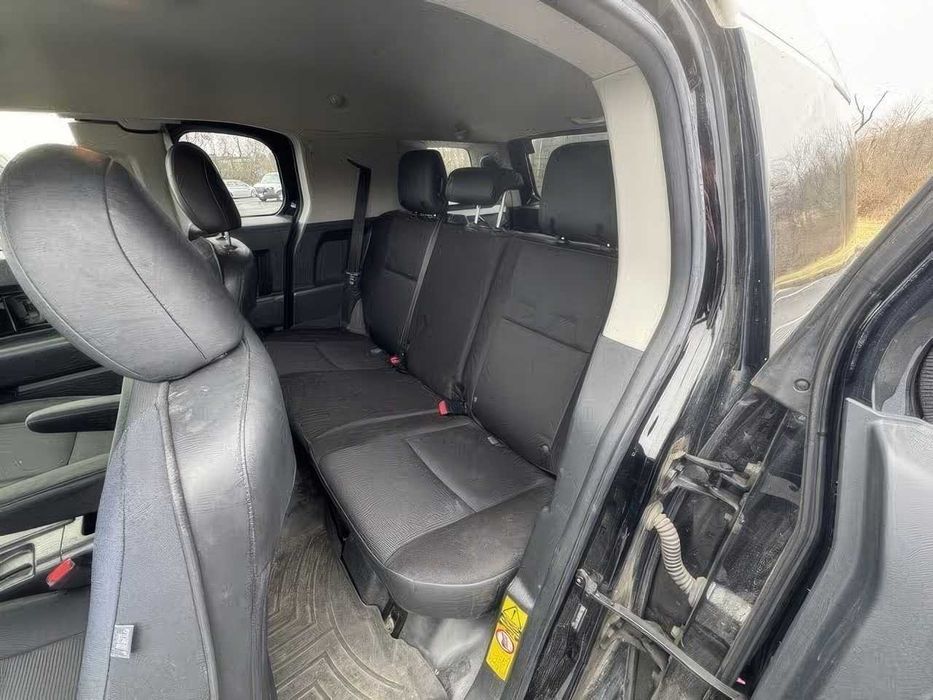 Toyota FJ Cruiser      2014