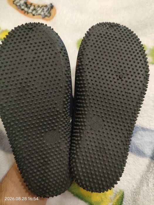 Buty do wody, na plażę, basen r. 29
