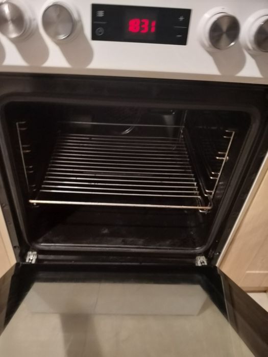 Kuchenka Beko biała