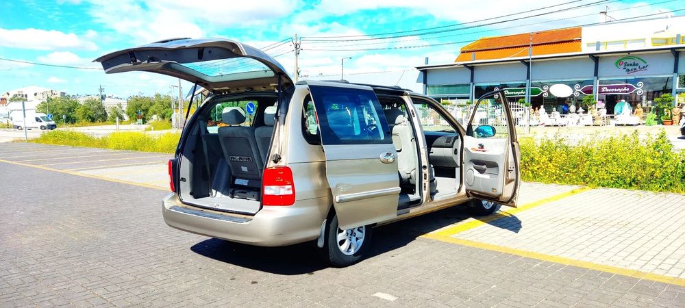 Kia Carnival 2.9 CRDi EX