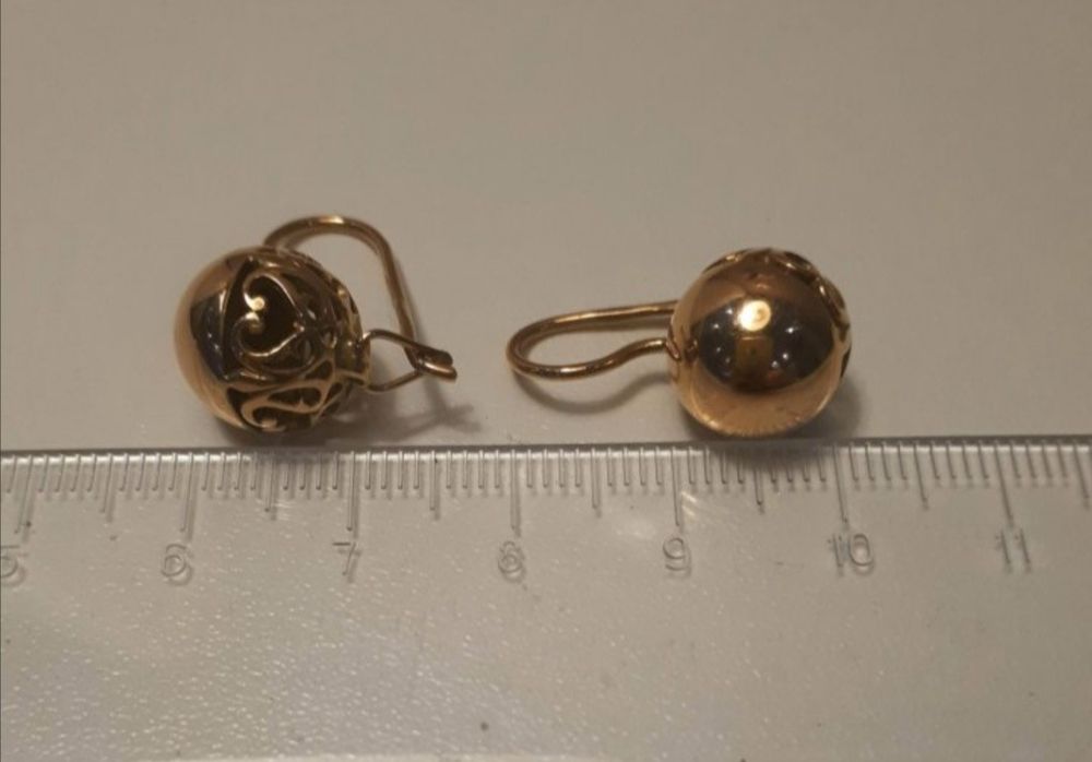 5.32 Золоті сережки кульки 583 Ереван, Свердловск