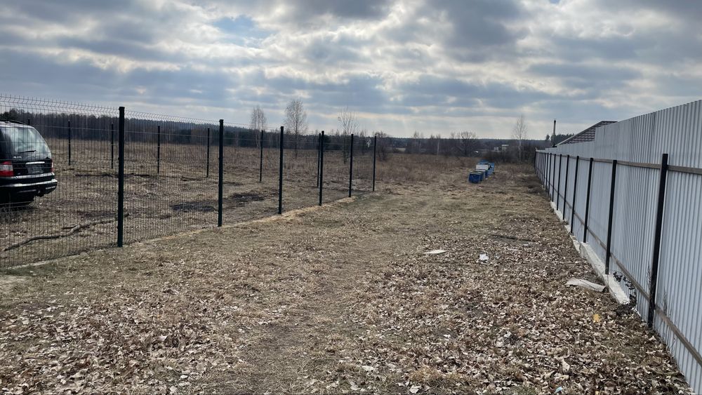 Продам 50 соток під забудову смт Макарів Київська обл.
