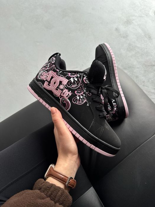 (36-41) ПІД ЗАМОВЛЕННЯ DC Shoes Court Graffik Black Pink Sabbath дс чорні з рожевим