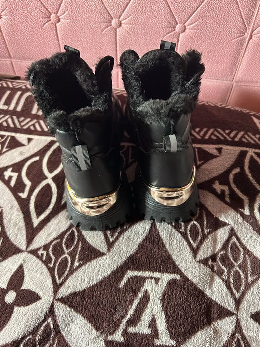 Ocieplane botki 37. Polecam na 36
