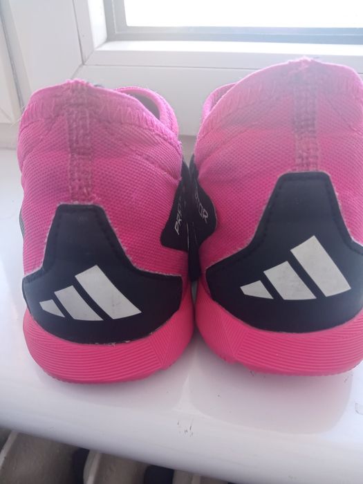 Halówki adidas predator rozm 36