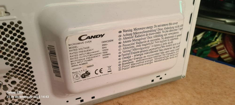 Microondas a funcionar bem