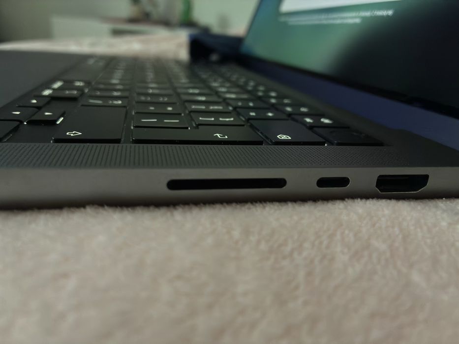 Macbook Pro M1  1TB