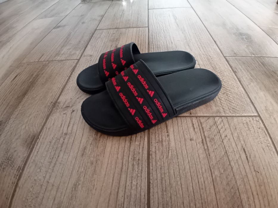 Klapki nowe adidas 42
