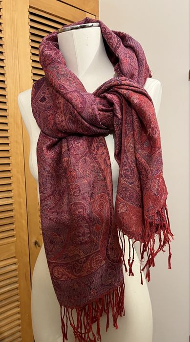 Écharpe em tons de rosa