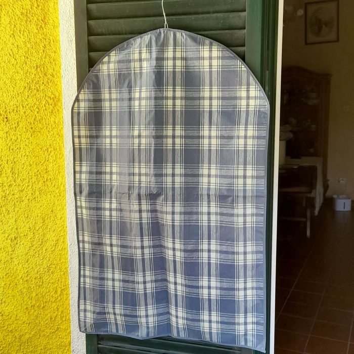 Porta fatos sem uso