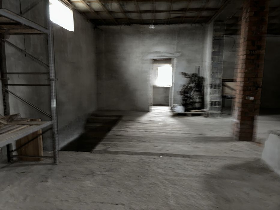 Здам приміщення під склад вул. Набережна 290м2