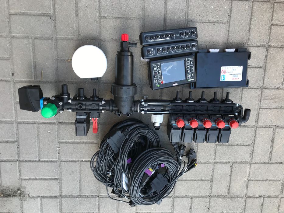 Komputer do opryskiwacza z nawigacją BRAVO 400S z GPS montaż polska