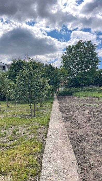 Продаю Будинок, Царське Озеро