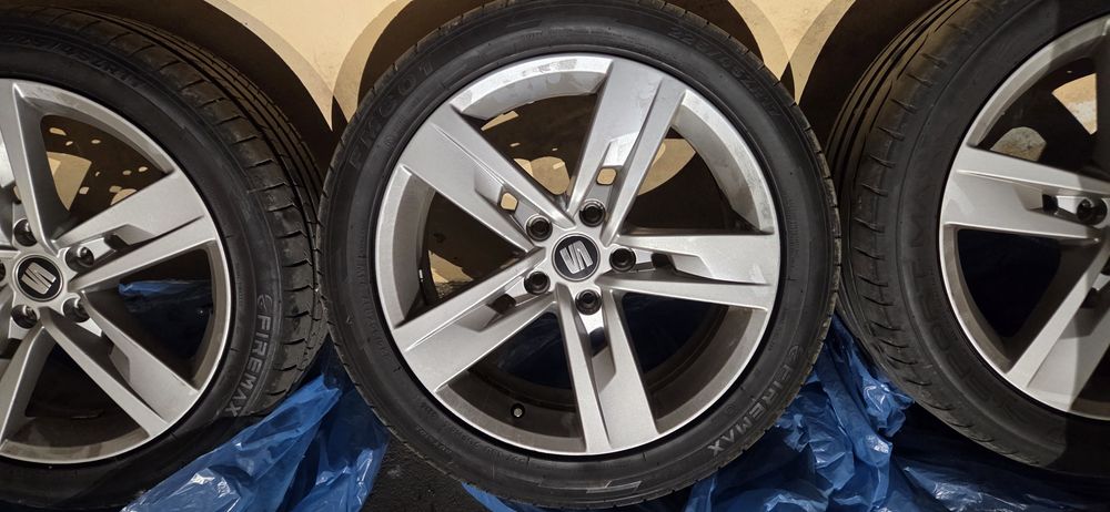 225/45 17 5x112 nowe opony