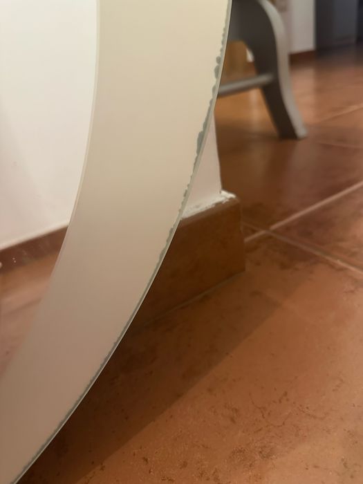 Espelho redondo em bom estado