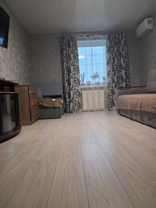 РОЗСОШЕНЦІ, Джерельна 3, 1к. квартира 095-271-79-24
