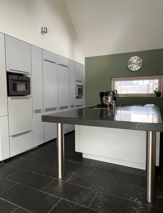 Kuchnia POGGENPOHL z wyspą | Granit | GAGGENAU | QUOOKER | Stan BDB