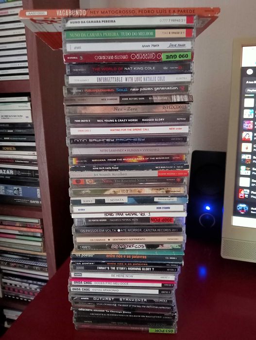 CDs portugueses e estrangeiros (T-Z): U2, Xutos, ZZ Top, etc
