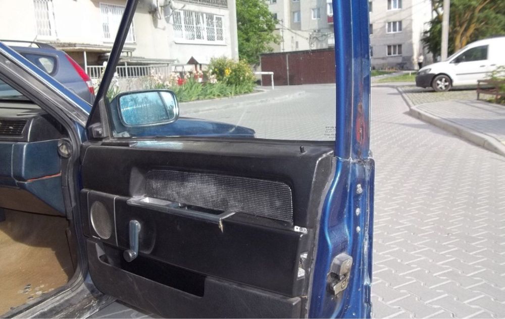 Продам Вольво-740(2.4куб. Д.].