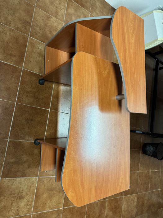 Secretaria como nova